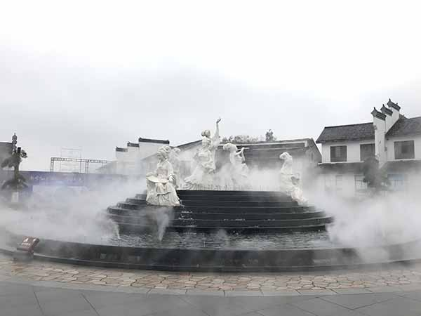 　仙女湖景区仙女雕塑。