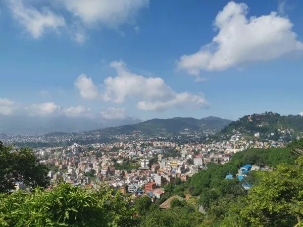 俯瞰加德满都山谷。新华社记者蒋国鹏摄