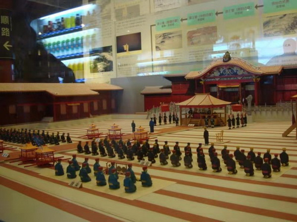 　冲绳人制作的模型，清晰地再现了当年来自中国的册封使向琉球国王册封的宏大场景。&nbsp;