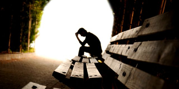 牛散章建平刚踩完乐视又触雷 持有20亿市值中兴通讯