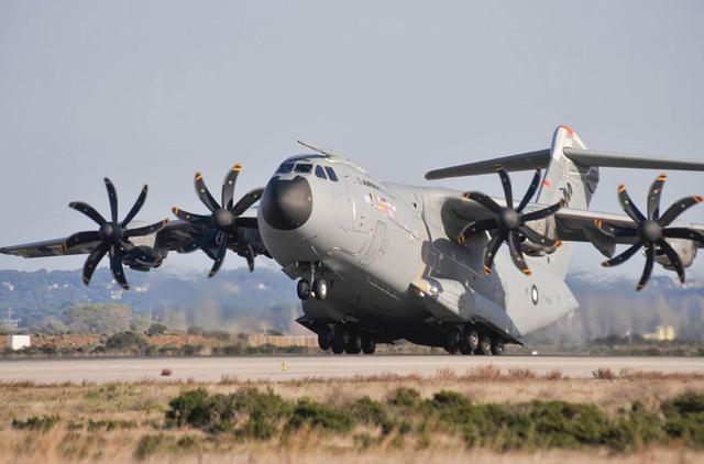 ▲A-400M磕磕绊绊十五年，依旧难堪大用