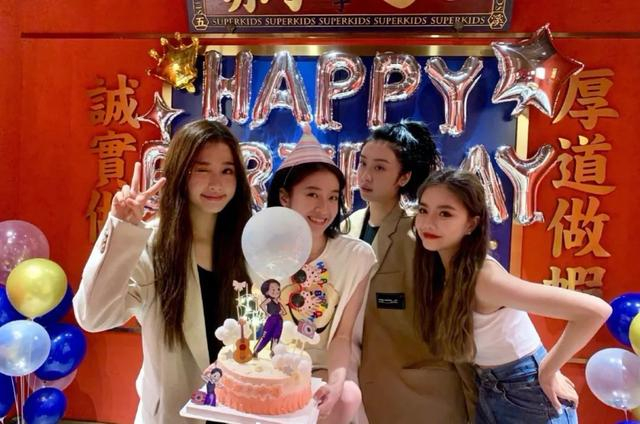 彩虹屁｜可爱又狂野的安琦，凭什么可以做“宫保鸡丁”女孩