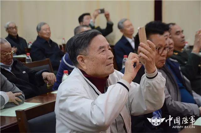 老革命家精神传承_重阳节老干部慰问信_重阳节慰问演出