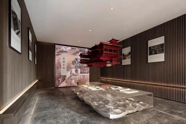 考斯特中巴车12座