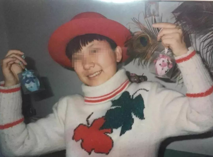 大学时代的高岩。图片来源于网络。