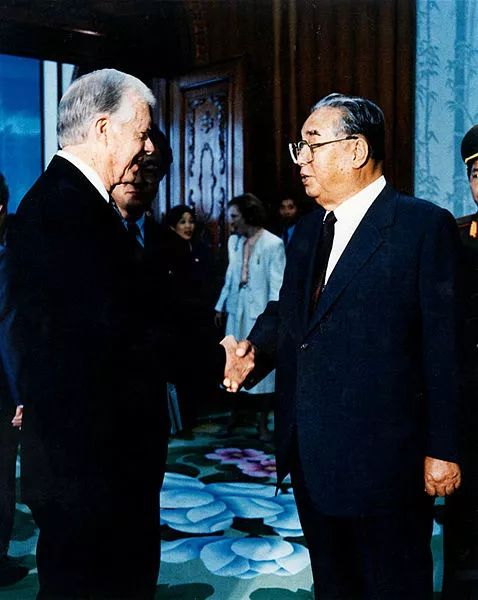 美国前总统卡特赴平壤与当时朝鲜最高领导人金日成会面