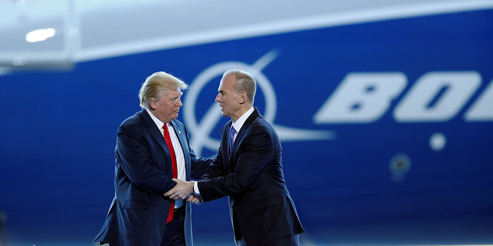 空难8天后波音CEO发表公开信,590个单词11次