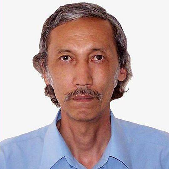 自称“科学家和军事专家”的图肯巴耶夫（Choro Tukembayev）