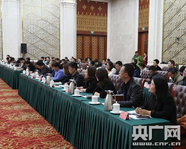 参会的新闻工作者（央广网记者 胡钰 摄）