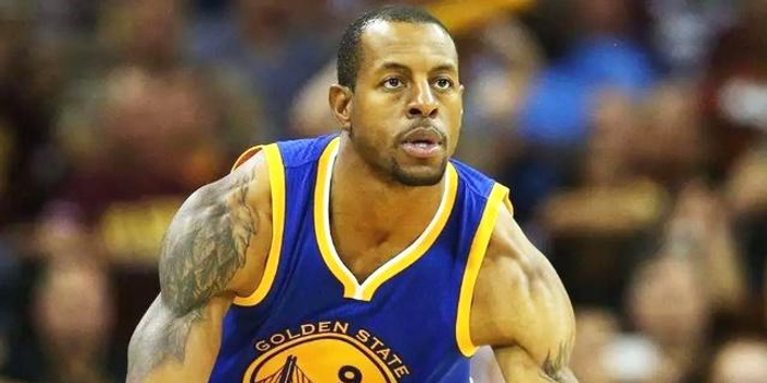 被贝弗利单换!杜兰特这样的表现怎么接班詹姆