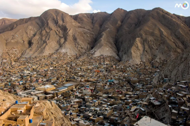  奎达有两个哈扎拉社区，分别是图中的Mari Abad和哈扎拉镇