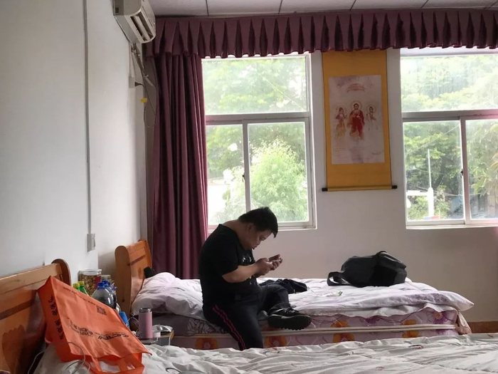 ▲舟舟和父亲居住的单间。新京报记者王佳慧&nbsp;摄