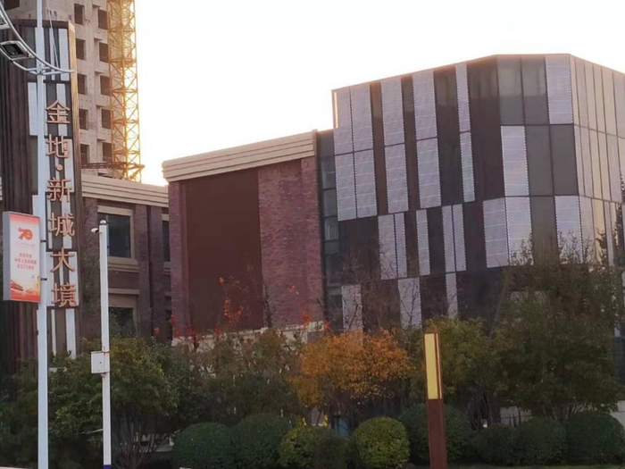 金地新城大镜售楼处。中房报记者 秦龙/摄