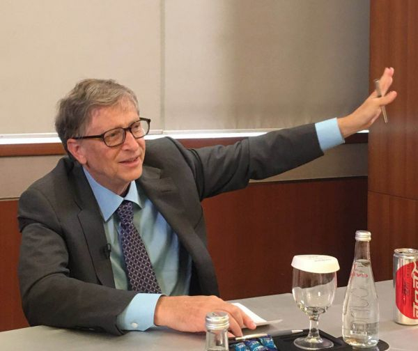 63岁的比尔·盖茨身上有多重标签。（王亚宏/摄）