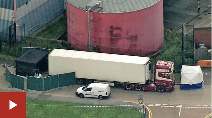 ▲英国警方正调查“死亡卡车 ”背后是否存在贩卖人口团伙。图片来源：新京报网