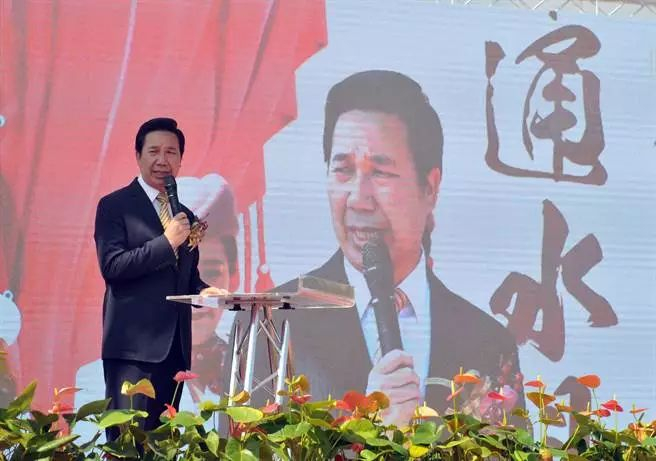 ▲金门县长陈福海在引水仪式现场发表讲话。（台湾中时电子报）