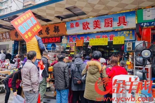 现代厨房的魅力：不锈钢厨具引领潮流