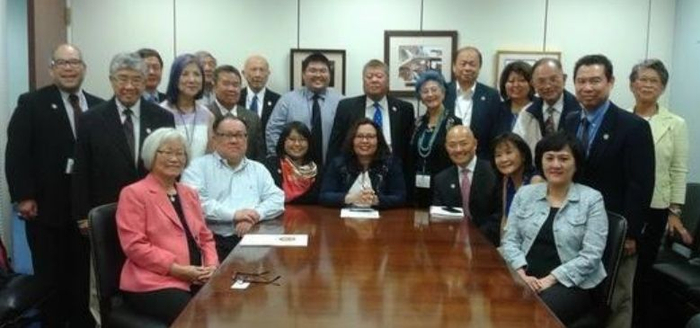 图片来源：美国《侨报》