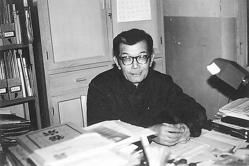 洪朝生在工作中