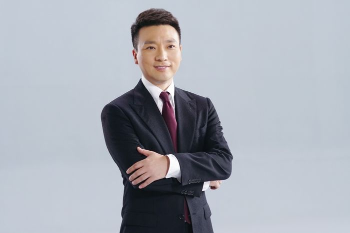 康辉。出版方供图。