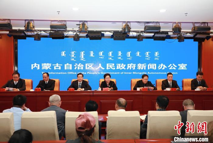  图为新闻发布会现场。　张林虎　摄