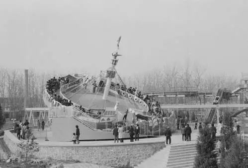 1987年，刚开业时的北京游乐园。图源北京日报