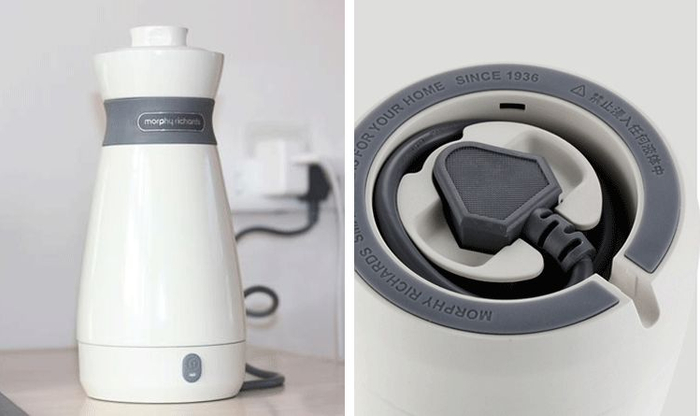 ▲ 插头为国标三脚插头，如境外旅行，需自备转化插头