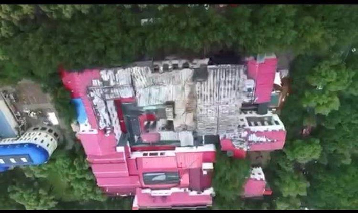 航拍图。上下两图南北方位一致。