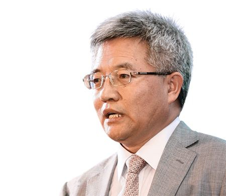 张维迎，北京大学国家发展研究院（前身北京大学中国经济研究中心）联合创始人。