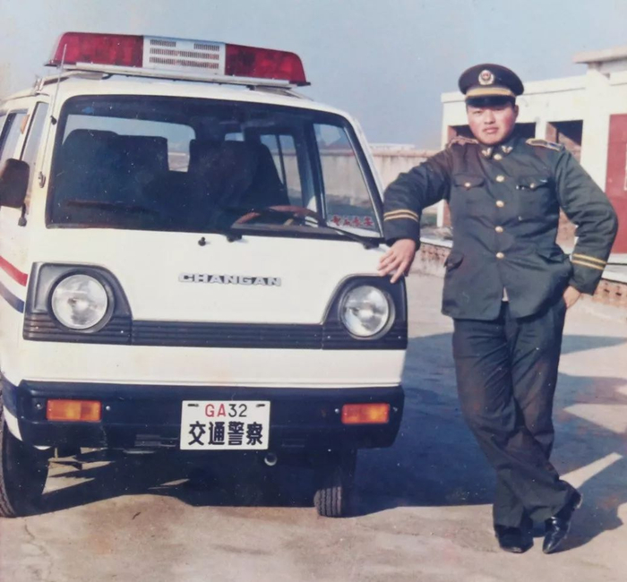 中国警车的变迁史|_新浪新闻