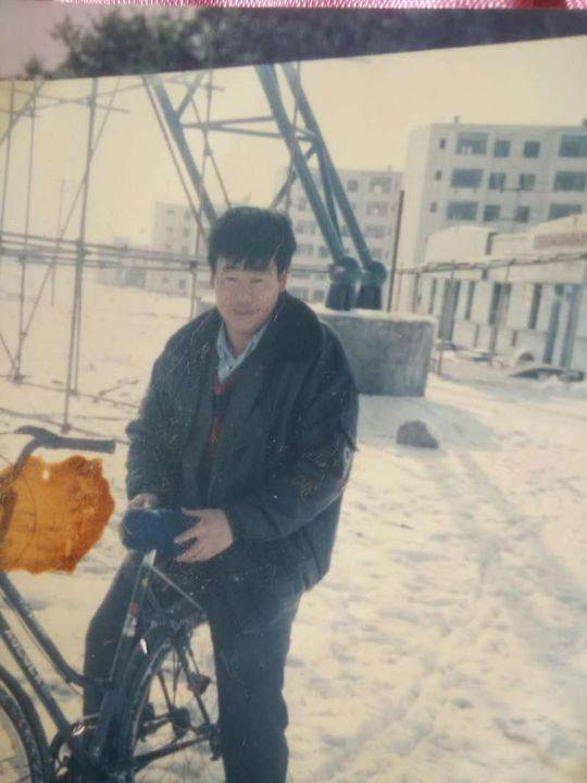 图说：入狱之前的李建功