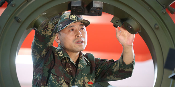 成功逆袭!火箭军"草根专家"带出800名徒弟