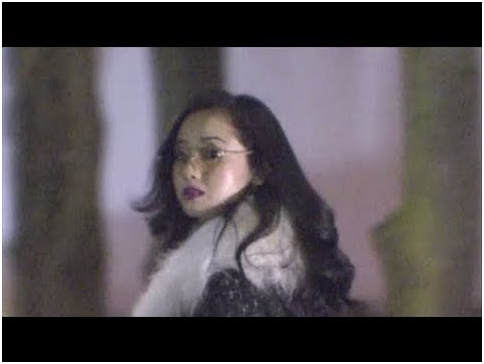 监控拍下泽尻绘里香15日晚从自家外出 图源：日媒