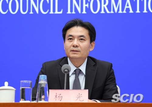 国务院港澳事务办公室新闻发言人杨光（张馨摄） 来源：国新办网站