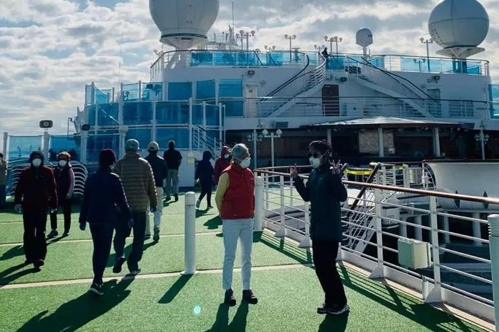 （2月19日中国香港游客Yardley的甲板时刻 Twitter/ @ yardley_wong）