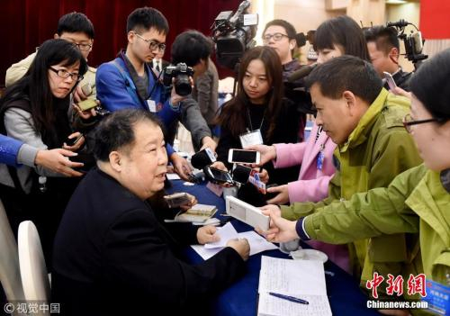 资料图：二月河。沙浪 摄 图片来源：视觉中国