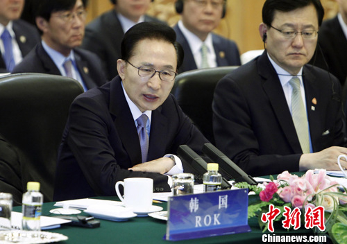 资料图片：韩国总统李明博。