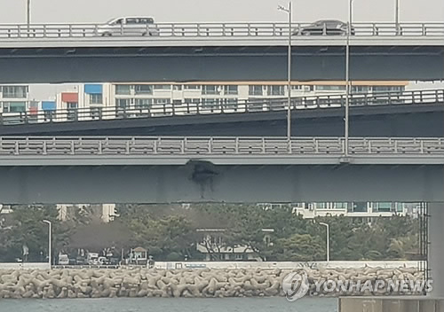 撞击地点 图片来源：韩联社