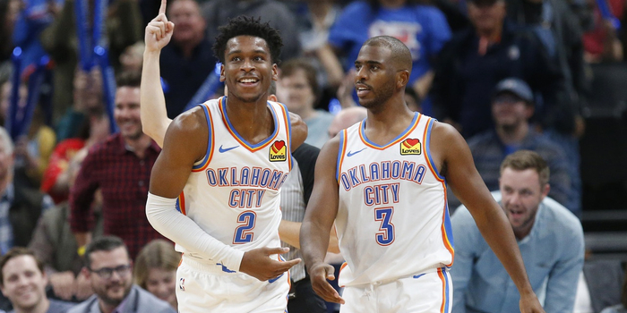 保罗:我知道你得了32分 亚历山大:我会尊重你这个老家伙的