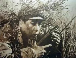 饰演过董存瑞的张良扮演志愿军战士丁大勇。