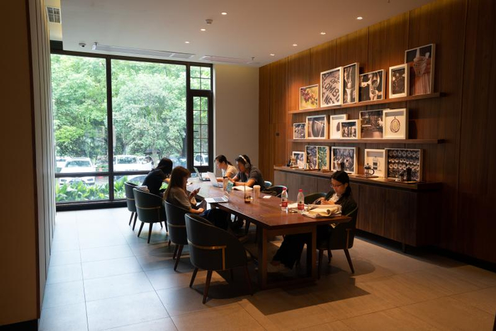  星巴克上海浦东星河湾社区体验店。