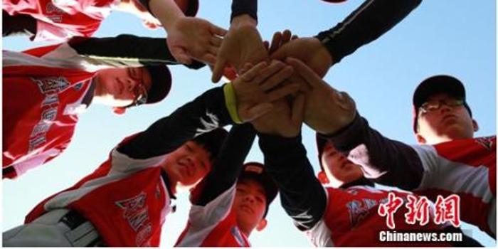 Playball!北京赛区落幕 全国有近500中小学设棒球课