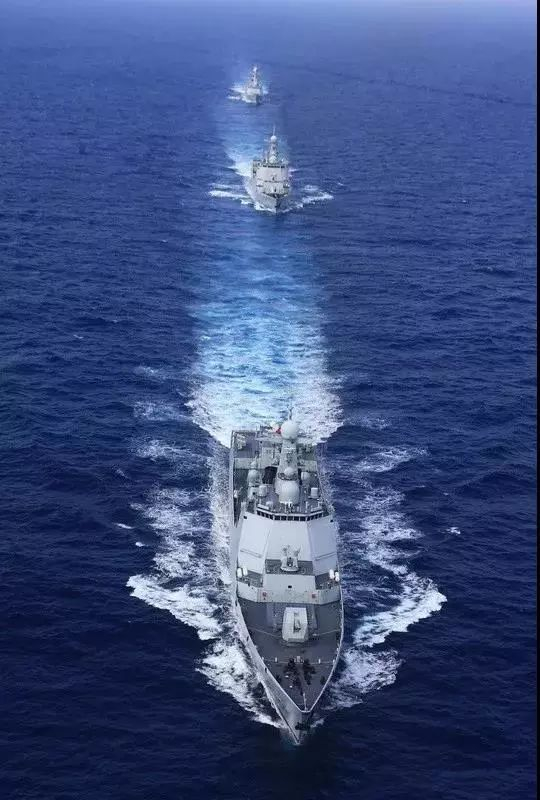 　▲中国海军舰艇（军报记者）