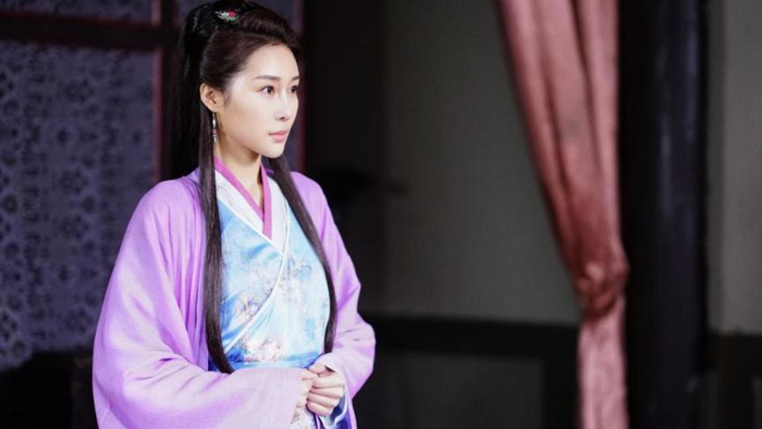 《豹子头林冲之白虎堂》优酷热映,鲍丹完美演绎林娘子,柔中带刚|豹子头林冲之白虎堂|示铃录_新浪娱乐_新浪新闻
