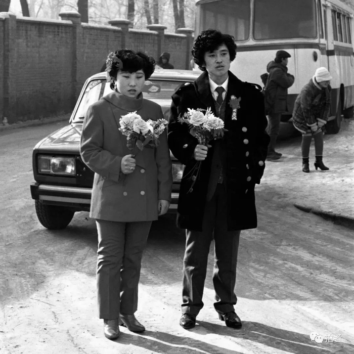 ▲1986年，哈尔滨，新婚“新装”。