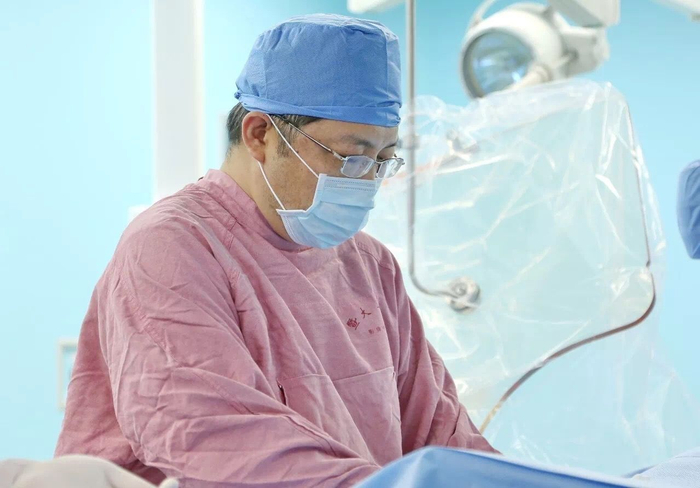  张红工作照。暨南大学附属第一医院供图