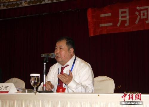 资料图：二月河。中新社记者 陈立宇 摄