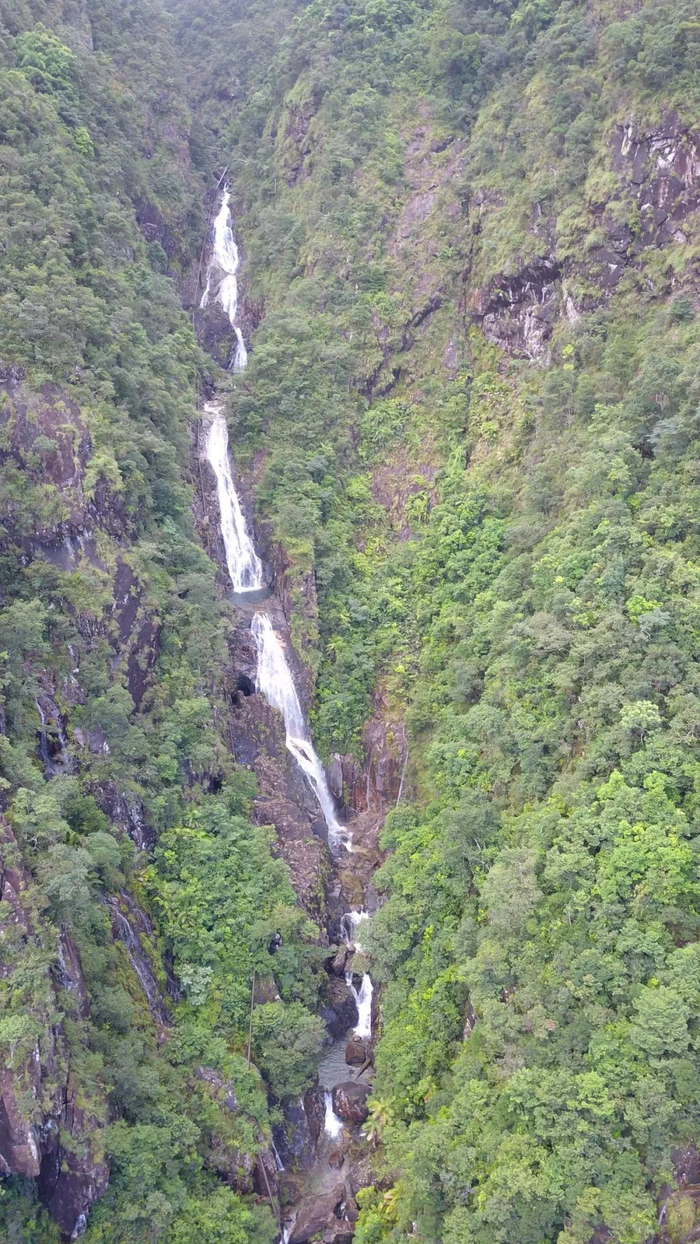 白马山溪谷航拍图。受访者供图