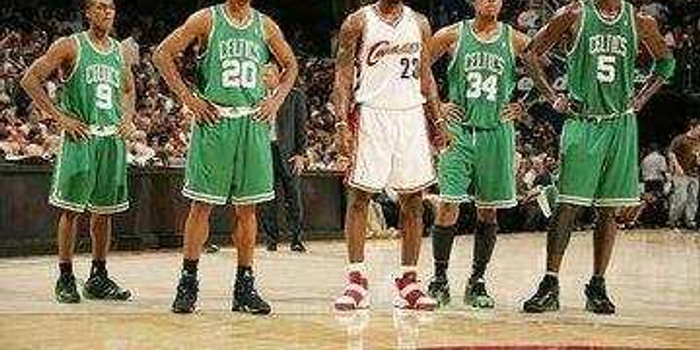 2008年骑士阵容有多强? 詹姆斯是单核大战绿