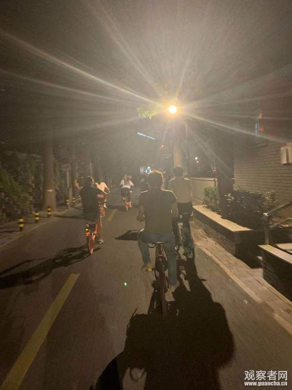 骑行路上（受访者供图）